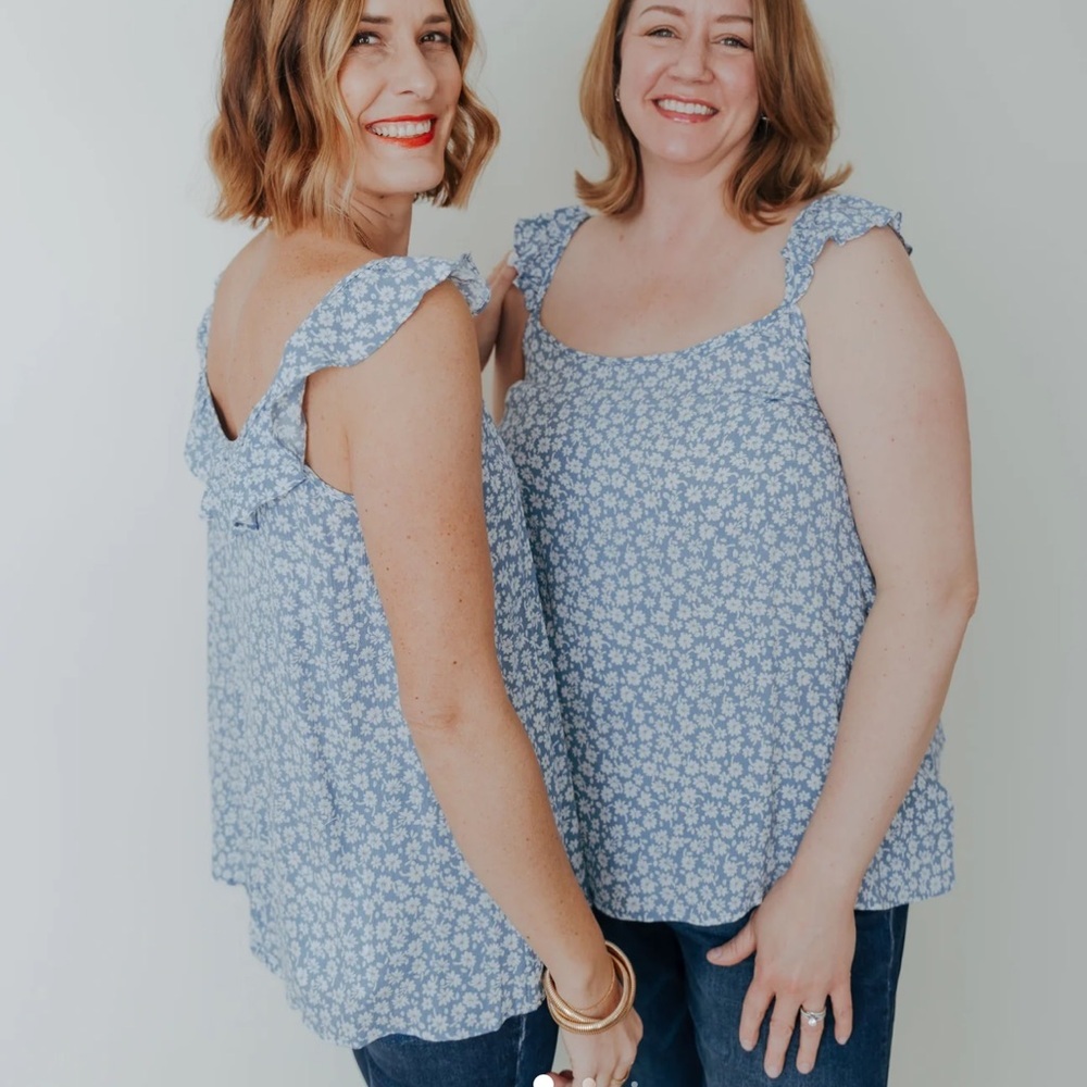 Ruffled Blue and White Sleeveless Tank Top - Picture 7 of 10